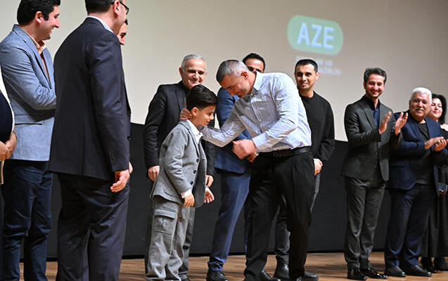 Qurbanovun uşaqlığını oynayan klub prezidentinin oğlu imiş – FOTO