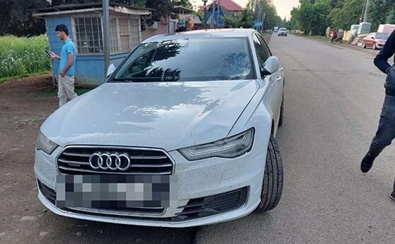 Xanım Nəsirovanı "Audi" vurdu - Avtobusdan düşdüyü an... - FOTO