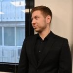 Netanyahunun oğlu atasına HÜCUM ETDİ